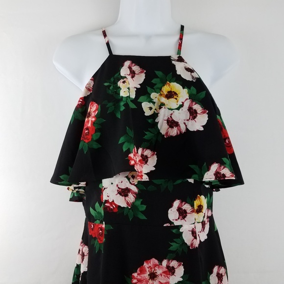 19 Cooper Dresses & Skirts - 19 Cooper new ruffled sleeveless floral black red
